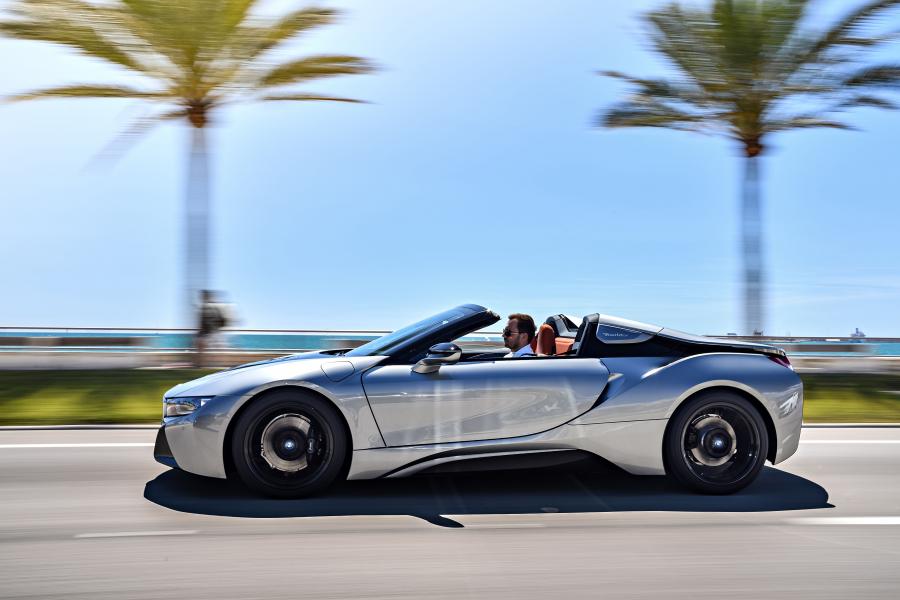  BMW i8 Roadster (I15) 2018 года  (WW) (фото 108 из 198)